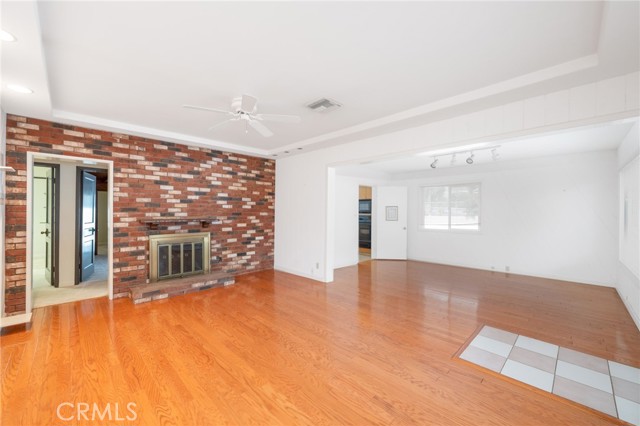 22226 Devonshire Street, Chatsworth CA: https://media.crmls.org/medias/fb2becf4-8cfd-4ec2-b137-e09787c03096.jpg