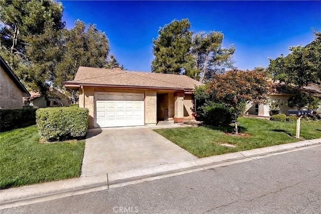 23117 Village 23