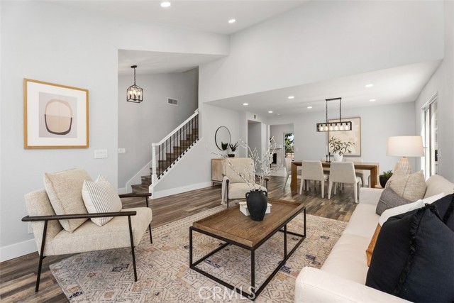21321 Spruce, Mission Viejo CA: https://media.crmls.org/medias/fb2eeccc-ec33-4b09-84fa-f21da558bd6c.jpg