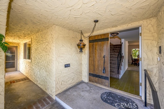851 Misty Isle Drive, Glendale CA: https://media.crmls.org/medias/fb2f0940-950f-4538-853c-15410b665712.jpg