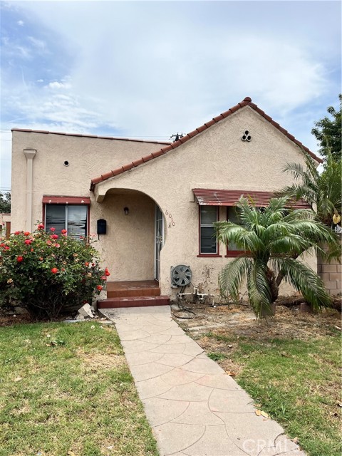 6010 Linden Avenue, Long Beach CA: https://media.crmls.org/medias/fb308d03-f3f0-497b-8b92-c85bac4a9c6b.jpg