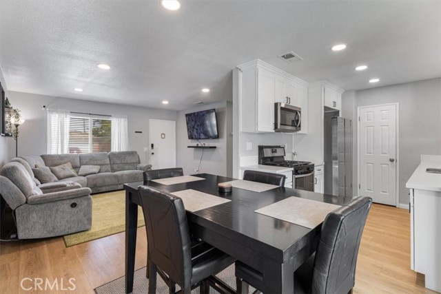 Detail Gallery Image 16 of 63 For 806 S Sandalwood Ave, Bloomington,  CA 92316 - 3 Beds | 2 Baths