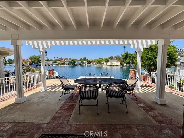 21903 Erie Lane, Lake Forest CA: https://media.crmls.org/medias/fb314a8c-3deb-41a9-9e82-3fd2da71d8a4.jpg