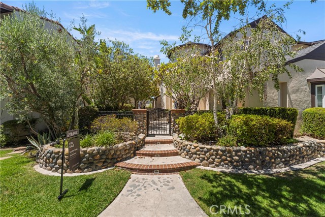 25 Winfield Drive, Ladera Ranch CA: https://media.crmls.org/medias/fb319669-f689-44ff-95a5-5eb82dcf2377.jpg