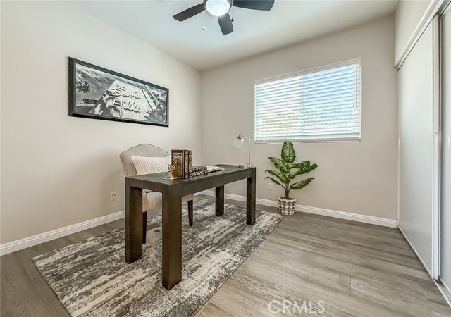 462 Cremona Way, Oak Park CA: https://media.crmls.org/medias/fb31e97c-b9b3-4ac1-975a-2f604010d781.jpg