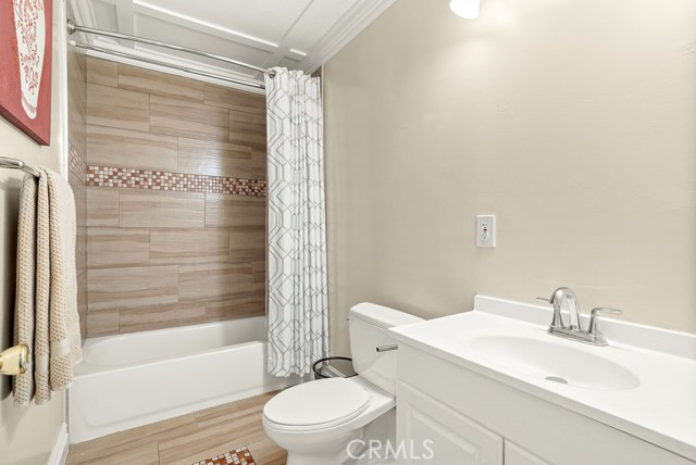 1933 W 147th Street, Gardena CA: https://media.crmls.org/medias/fb31fec8-cc7e-4fd4-a20d-f8e6f2ad4339.jpg