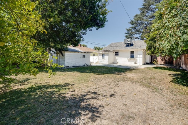 1206 N Keystone, Burbank CA: https://media.crmls.org/medias/fb327e87-3cf5-4d5f-8882-ab96320a945a.jpg