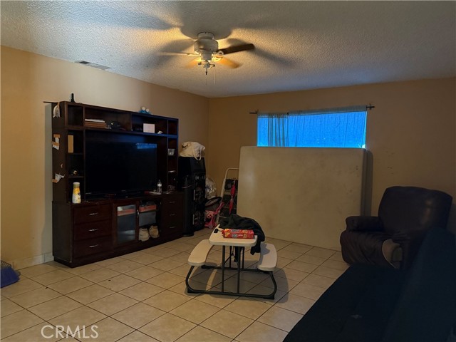 18571 Day Street, Perris CA: https://media.crmls.org/medias/fb329b79-6ce6-47c6-b452-958120b7fd49.jpg