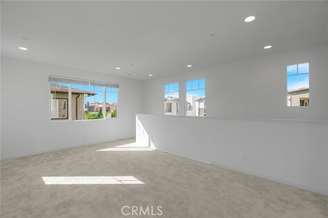 148 Stage, Irvine CA: https://media.crmls.org/medias/fb32cd3a-1965-415d-bf6a-09cc0b217d41.jpg