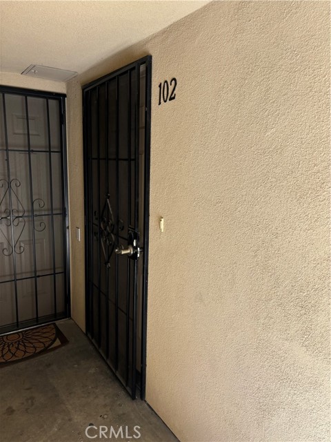 Detail Gallery Image 3 of 12 For 6342 Morse Ave #102,  North Hollywood,  CA 91606 - 2 Beds | 2 Baths