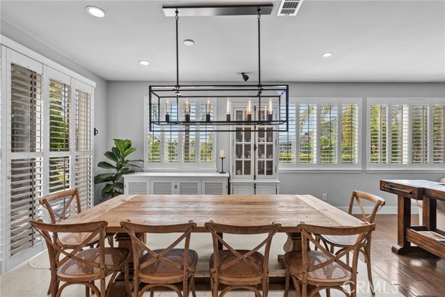 25554 Housman Place, Stevenson Ranch CA: https://media.crmls.org/medias/fb334129-da49-498b-8943-2ffcfb3ed0a8.jpg
