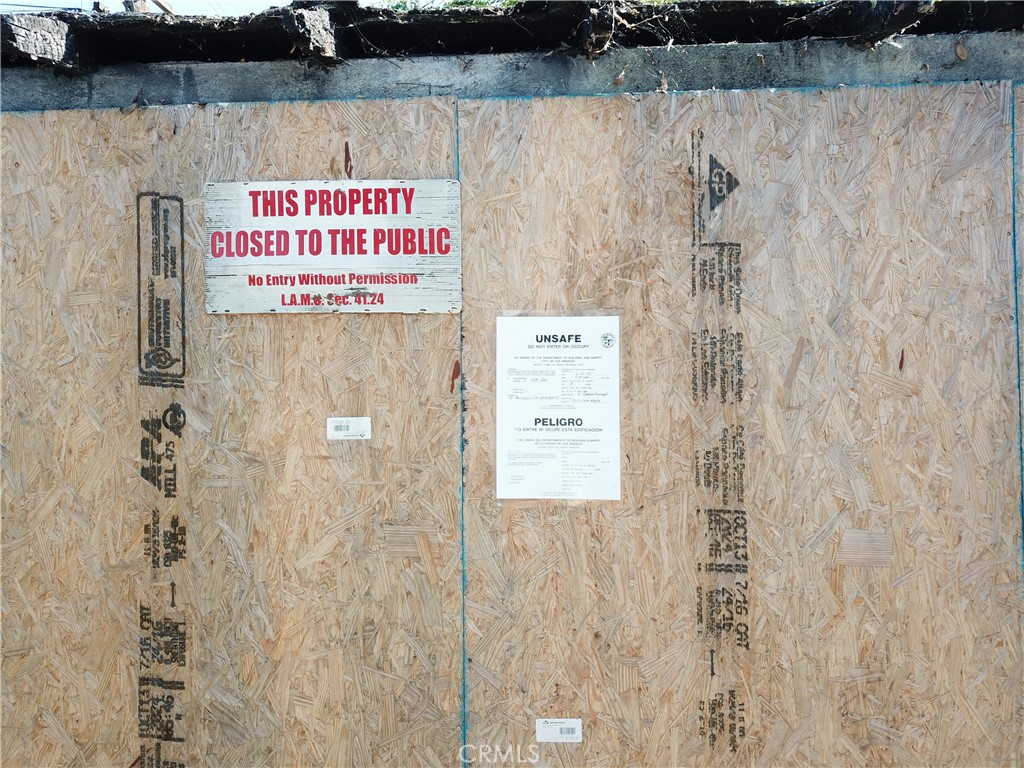 https://media.crmls.org/medias/fb33b8ea-35a6-402e-84e1-95e4df302a16.jpg?preset=X-Large