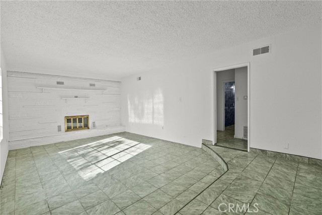 Detail Gallery Image 13 of 58 For 12924 Sproule, Sylmar,  CA 91342 - 4 Beds | 3 Baths