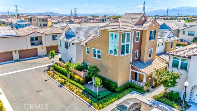 16145 Sandpiper Avenue, Chino CA: https://media.crmls.org/medias/fb350121-ab81-4a98-9f1c-55d9275cc191.jpg