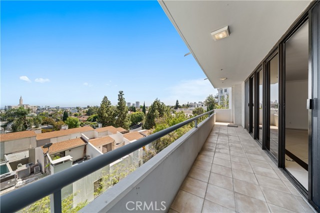 Detail Gallery Image 18 of 49 For 10660 Wilshire Bld #601,  Los Angeles,  CA 90024 - 3 Beds | 4 Baths