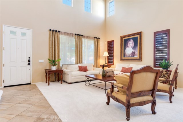 Detail Gallery Image 5 of 36 For 2967 Mangular, Corona,  CA 92882 - 5 Beds | 3 Baths