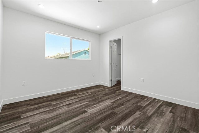 11062 Oneida Avenue, San Fernando CA: https://media.crmls.org/medias/fb35acc1-e817-4da7-9010-2f5f348f4a2a.jpg