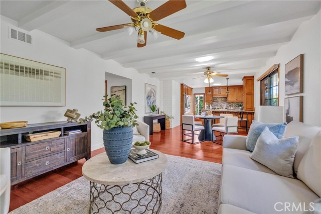 Detail Gallery Image 18 of 56 For 2913 Redwood Ave, Costa Mesa,  CA 92626 - 3 Beds | 2 Baths