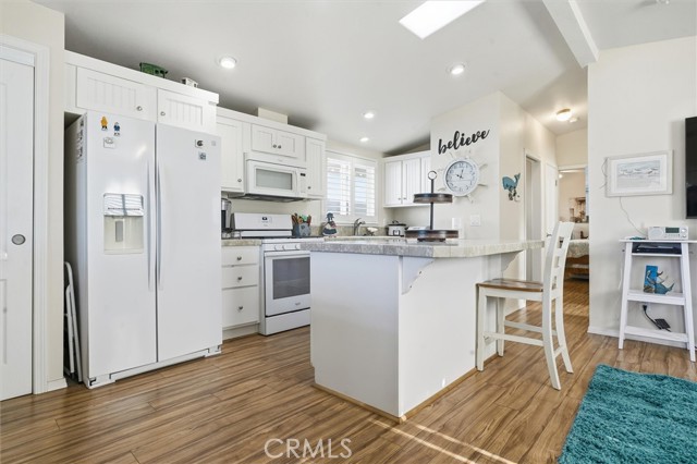 Detail Gallery Image 12 of 27 For 500 Atascadero Rd Spc C9, Morro Bay,  CA 93442 - 2 Beds | 2 Baths