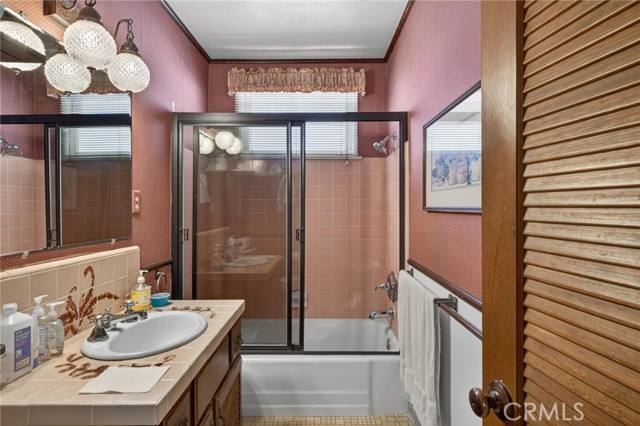 652 35th, Manhattan Beach, California 90266, 4 Bedrooms Bedrooms, 0 ,2 BathroomsBathrooms,Residential,For Sale,35th,0,SB26119419 652 35th, Manhattan Beach, California 90266, 4 Bedrooms Bedrooms, 0 ,2 BathroomsBathrooms,Residential,For Sale,35th,0,SB26119419
