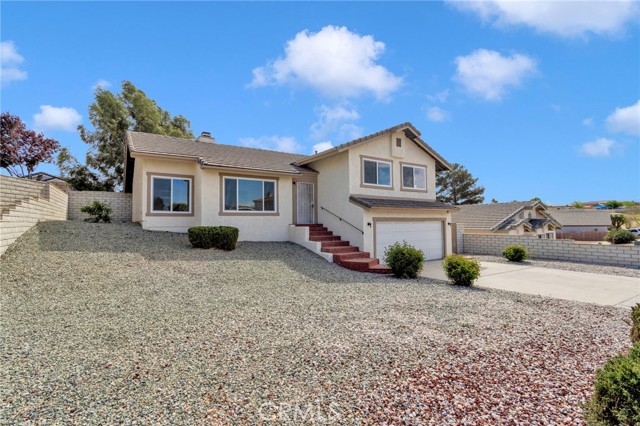 Detail Gallery Image 2 of 44 For 12421 Spring Valley Pkwy, Victorville,  CA 92395 - 4 Beds | 3 Baths