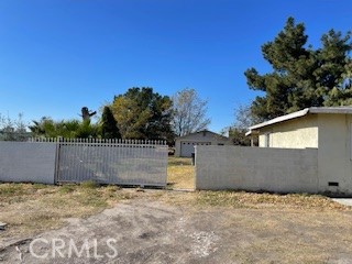 Detail Gallery Image 2 of 9 For 760 S I St, San Bernardino,  CA 92410 - 2 Beds | 1 Baths