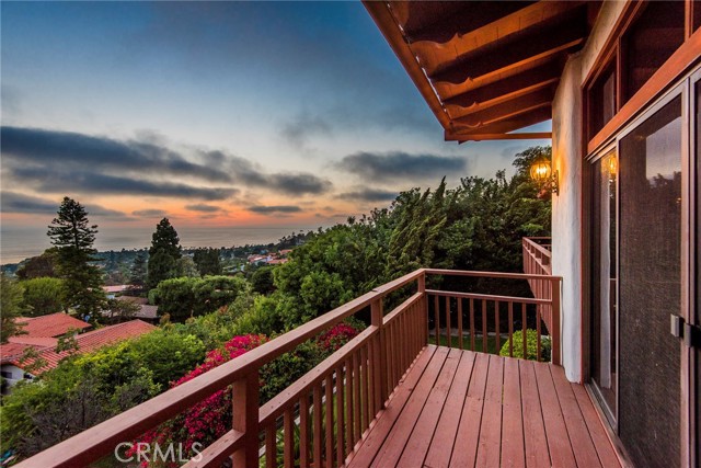 1349 Via Zumaya, Palos Verdes Estates, California 90274, 4 Bedrooms Bedrooms, ,2 BathroomsBathrooms,Residential,Sold,Via Zumaya,PV21141103