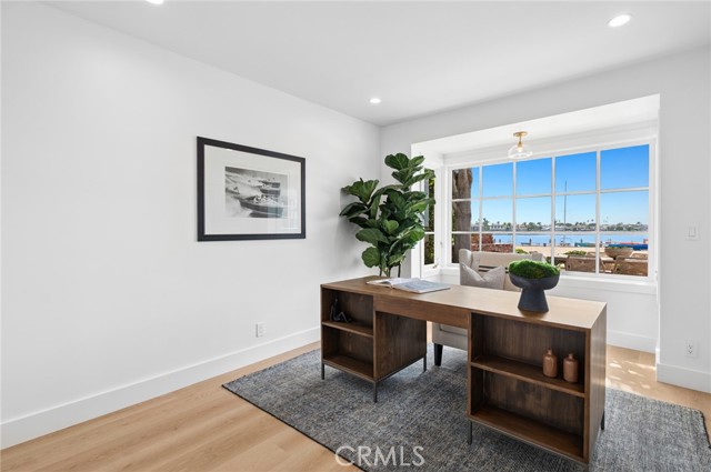1927 Bayside Drive, Corona del Mar CA: https://media.crmls.org/medias/fb395d71-6099-4179-b5ee-86e28cb4f10a.jpg