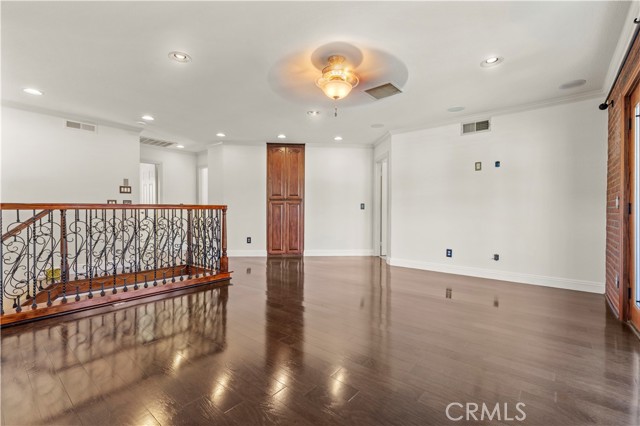 MLS #OC25239978 image #11