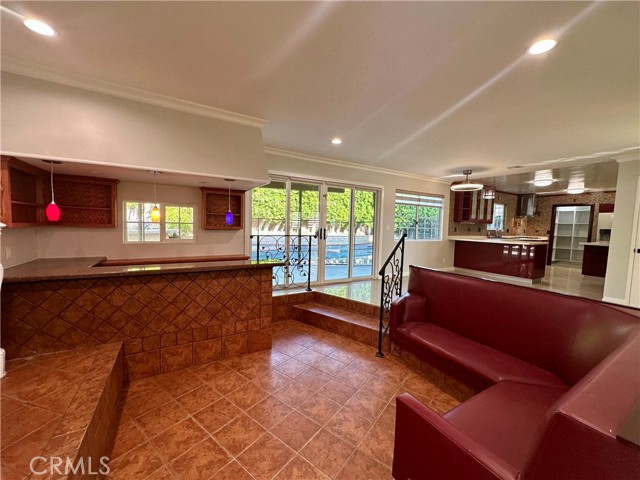 Detail Gallery Image 25 of 56 For 10760 Des Moines Ave, Porter Ranch,  CA 91326 - 3 Beds | 2/1 Baths