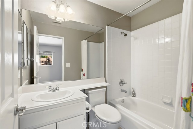 Detail Gallery Image 26 of 29 For 4762 Rhapsody, Oak Park,  CA 91377 - 3 Beds | 3 Baths