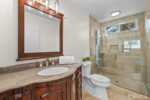 520 Avenue B, Redondo Beach, California 90277, 2 Bedrooms Bedrooms, ,1 BathroomBathrooms,Residential,Sold,Avenue B,SB22089782