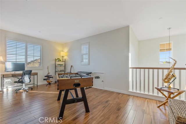 Detail Gallery Image 27 of 42 For 24923 Hearth Ct, Valencia,  CA 91354 - 4 Beds | 3/1 Baths