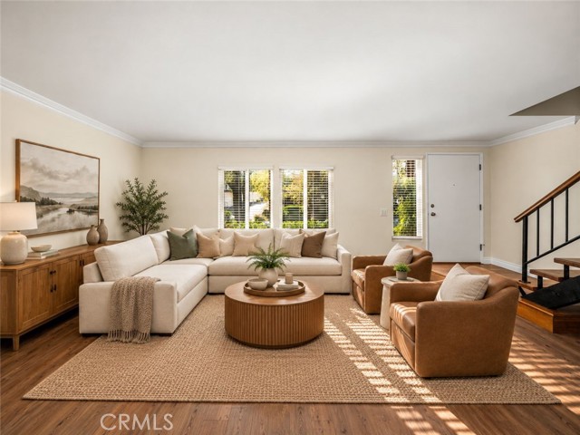 1629 Stonewood Court photo 2
