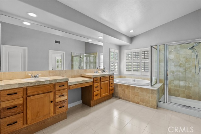 25554 Housman Place, Stevenson Ranch CA: https://media.crmls.org/medias/fb3bc96a-b33f-41e9-85c7-6f20252d1e3f.jpg