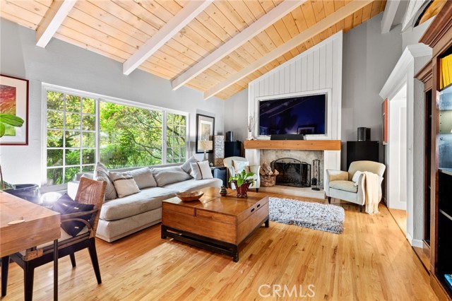 Detail Gallery Image 6 of 46 For 121 Greenbrier Dr, Aptos,  CA 95003 - 4 Beds | 2/1 Baths