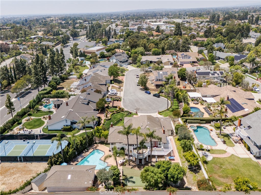 https://media.crmls.org/medias/fb3cbac1-19c2-436a-a65e-bf5087880b33.jpg?preset=X-Large