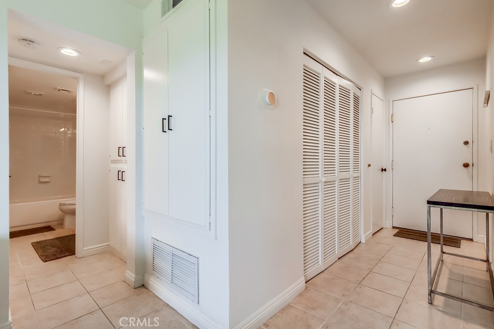 MLS #OC25254424 image #23