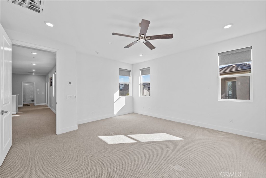 MLS #OC25272647 image #35