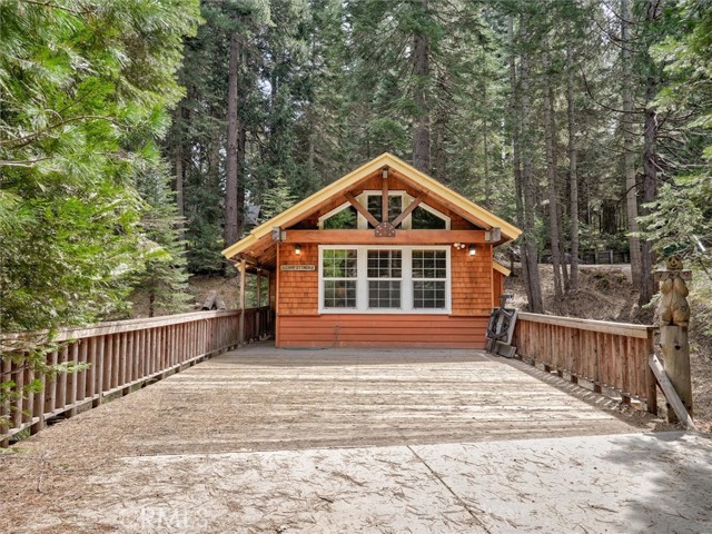 Detail Gallery Image 2 of 24 For 7739 Black Pine, Fish Camp,  CA 93623 - 1 Beds | 1 Baths