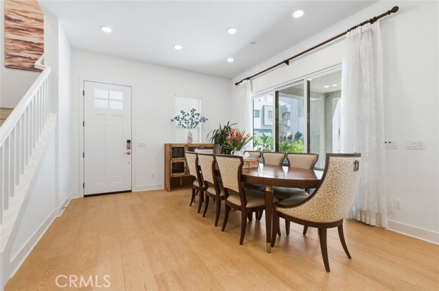 Detail Gallery Image 6 of 39 For 118 Yugen, Irvine,  CA 92618 - 4 Beds | 3/1 Baths