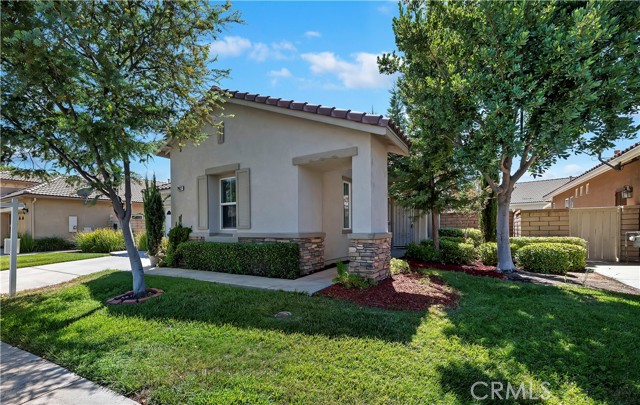 Detail Gallery Image 3 of 41 For 29527 Cedar Glen Ln, Menifee,  CA 92584 - 2 Beds | 2 Baths