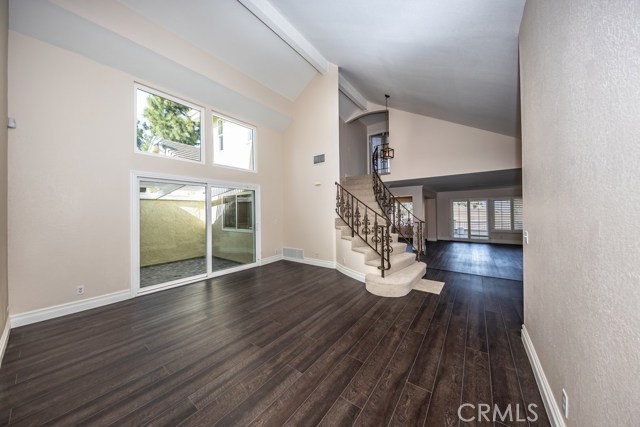 Detail Gallery Image 3 of 34 For 4711 E Fairfield St, Anaheim Hills,  CA 92807 - 3 Beds | 3 Baths