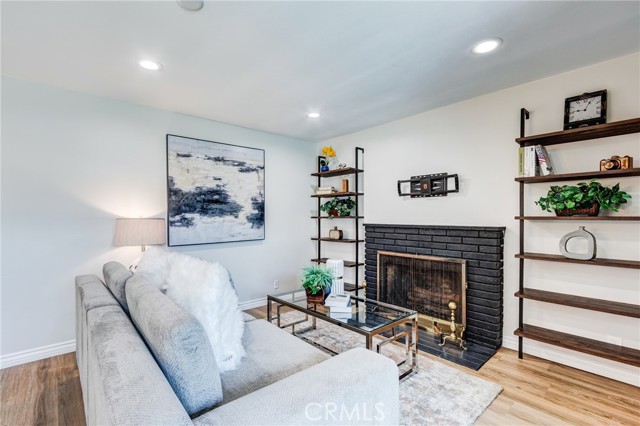 2270 W 231st Street, Torrance CA: https://media.crmls.org/medias/fb3f7877-4587-4c46-a079-61d44f56a634.jpg
