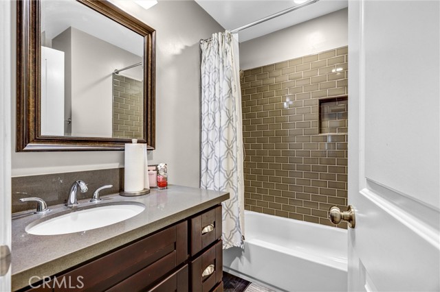 18026 Duncan Street, Encino CA: https://media.crmls.org/medias/fb3fec18-4451-48d8-8e92-3676f7765c1b.jpg