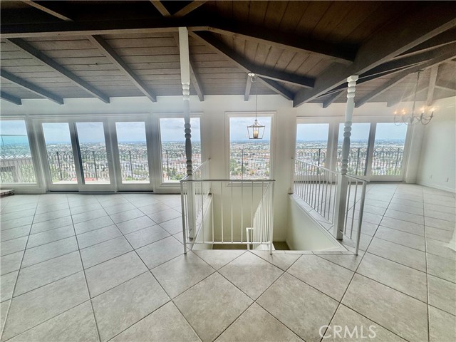 4101 Paseo De Las Tortugas, Torrance CA: https://media.crmls.org/medias/fb41a92d-b66f-4346-8901-faf775d52f3a.jpg
