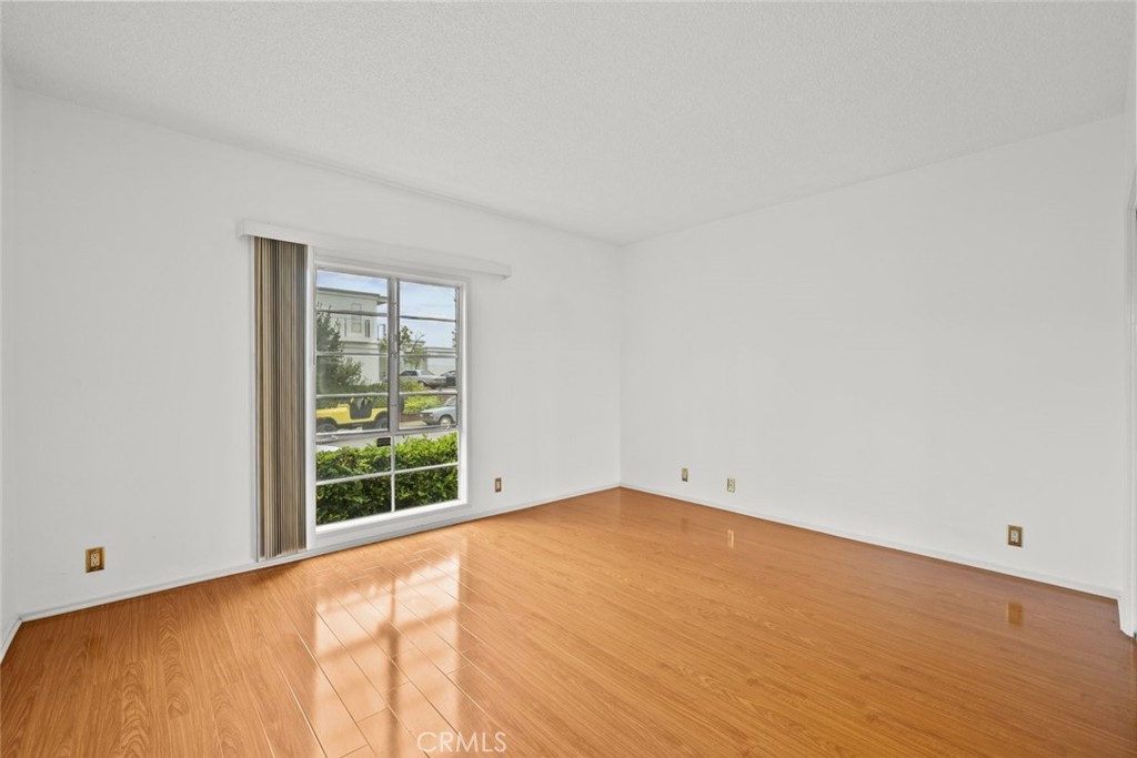 MLS #GD25111398 img 27