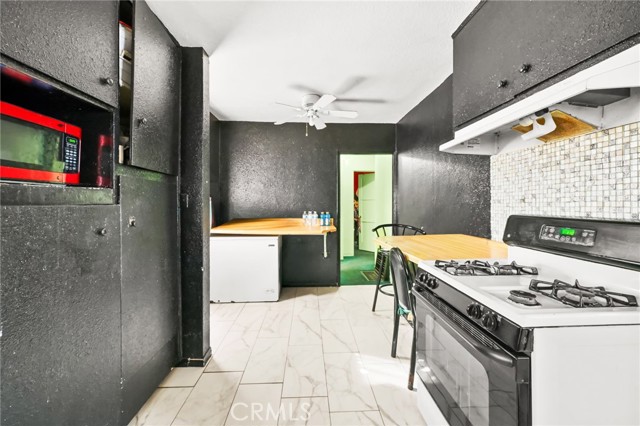 803 N Grandee, Compton CA: https://media.crmls.org/medias/fb42e9f8-e56f-4f6d-b18a-fb6288cfd54f.jpg