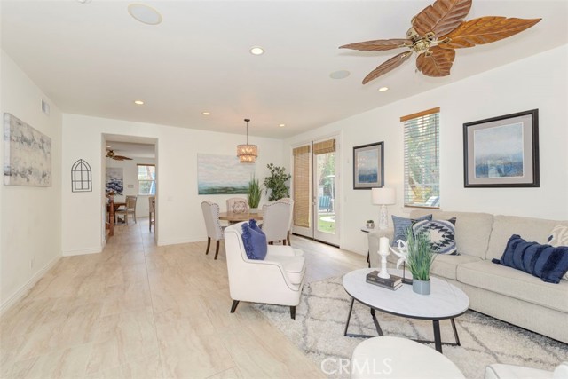 Detail Gallery Image 15 of 41 For 20 Cousteau Ln, Ladera Ranch,  CA 92694 - 3 Beds | 2/1 Baths
