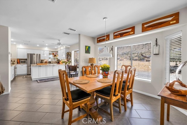 Detail Gallery Image 10 of 47 For 7880 Wesley Rd, Joshua Tree,  CA 92252 - 3 Beds | 2/1 Baths